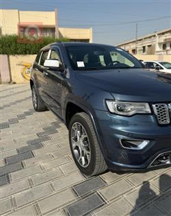 جیپ گراند شیرۆکی